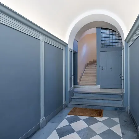 Piazza Navona Rooftop Retreat S *